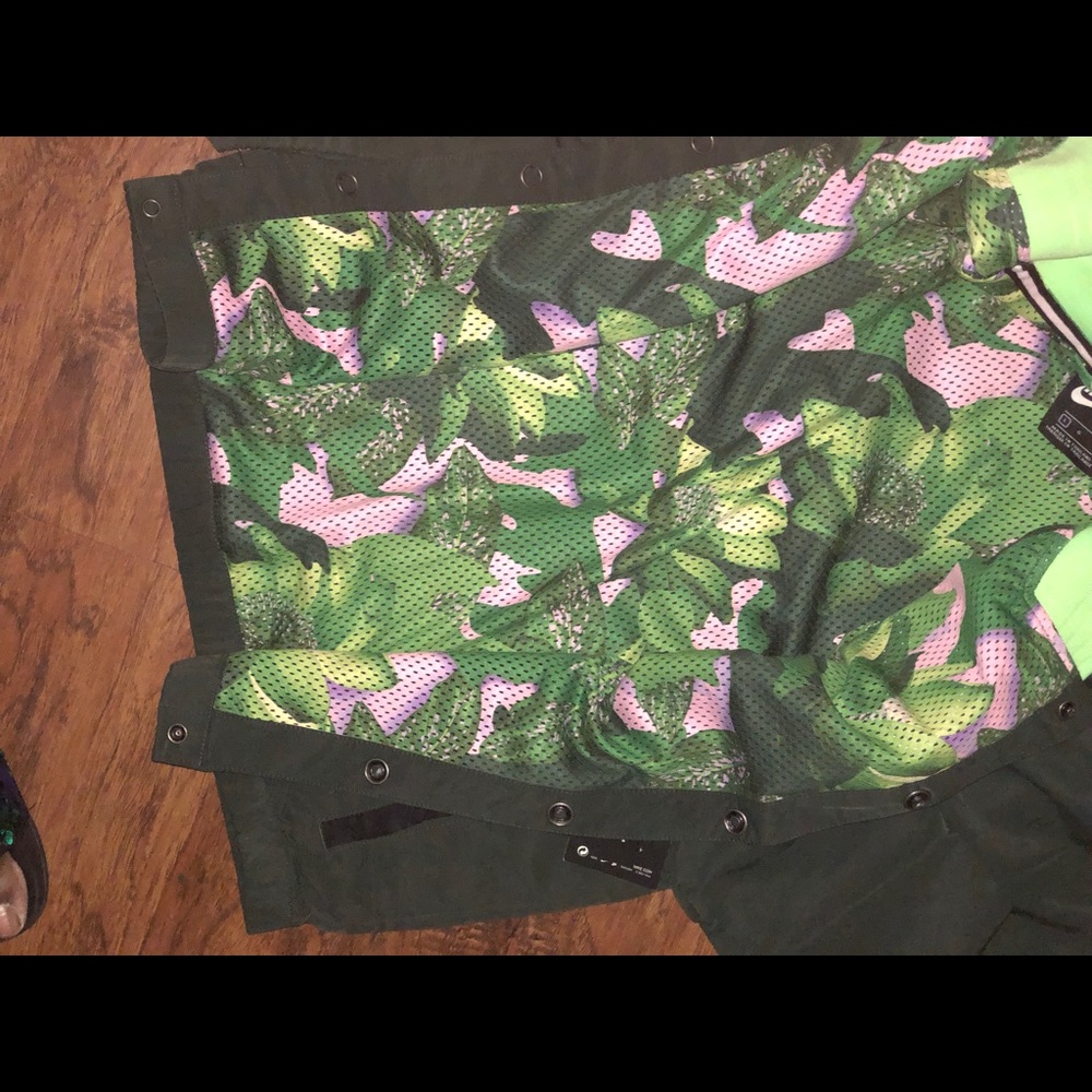 Boy Nike Jacket - Picture 4 of 4